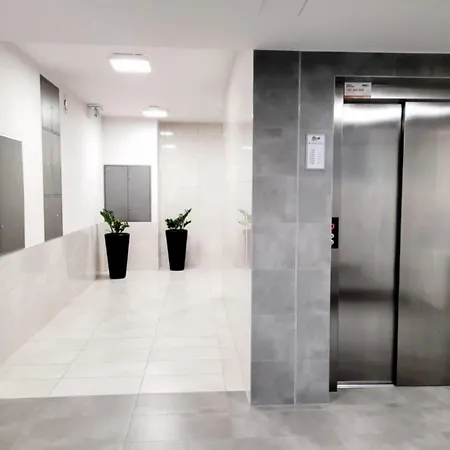 شقة Luxury Blue Cascade Downtown Balcony كراكوفيا